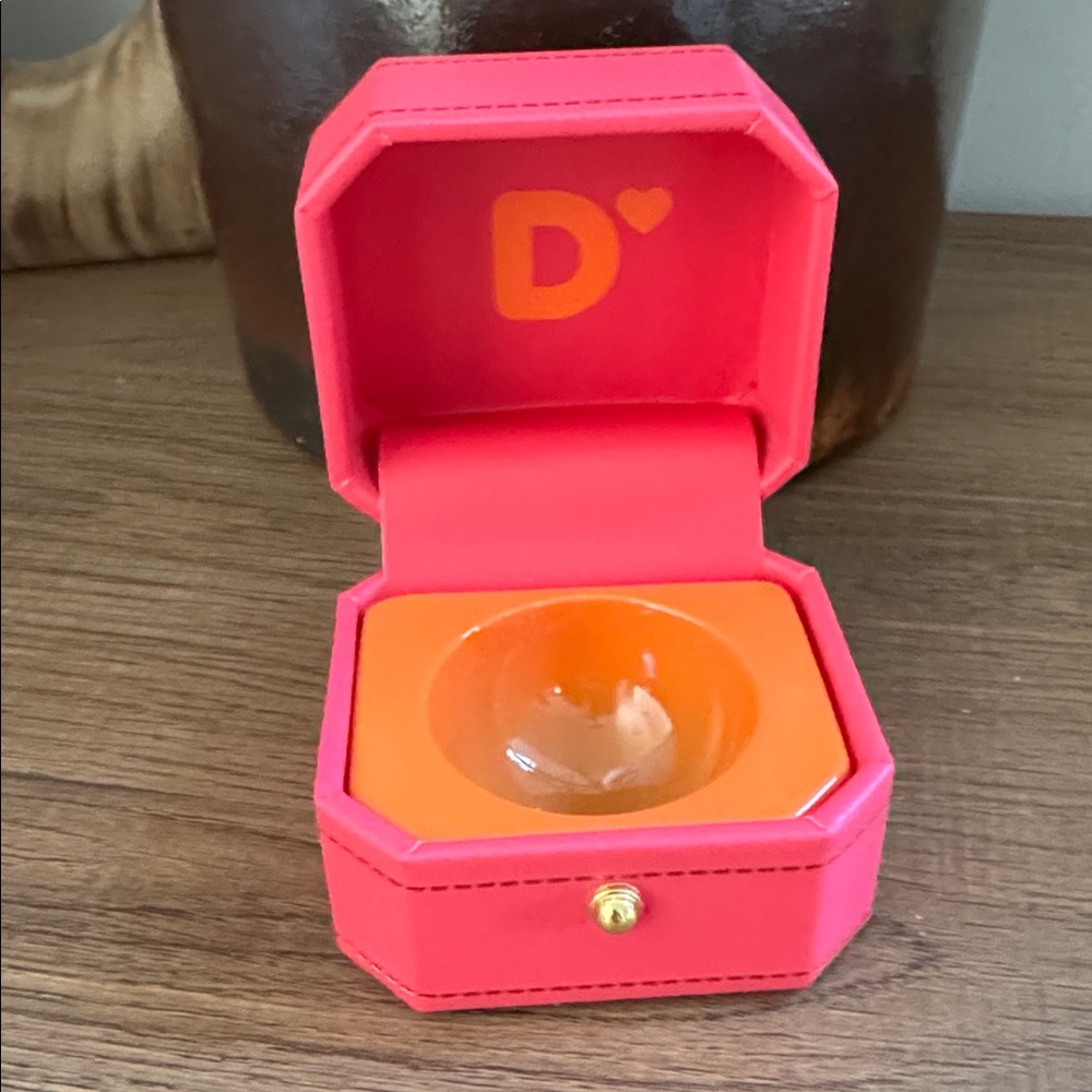 FREE SHIP Dunkin' Donuts Pink Munchkin Ring Box Viral Limited Edition FAST ship